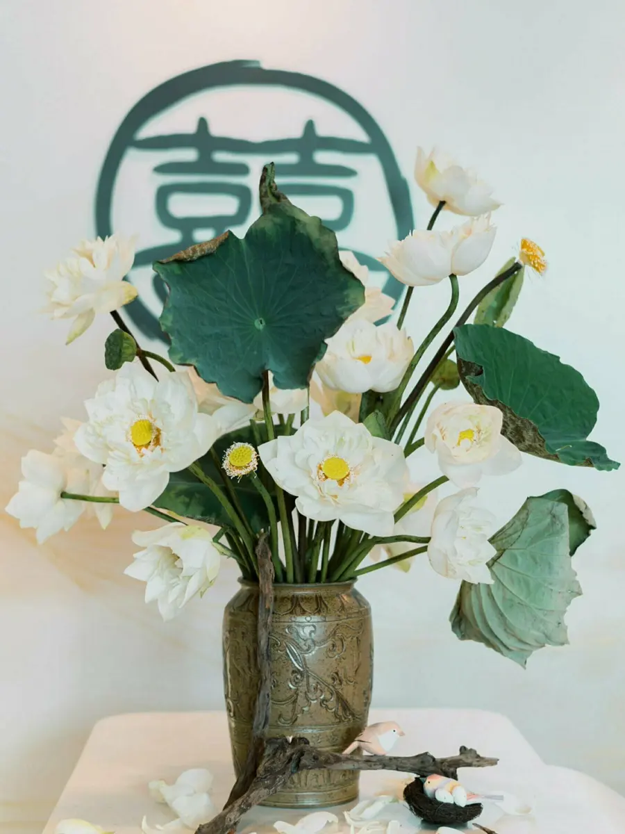 Chân dung cô dâu Hoài Thương
